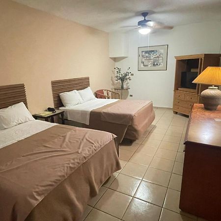 Hotel El Dorado Сабинас Экстерьер фото
