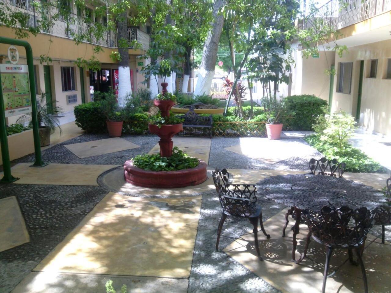 Hotel El Dorado Сабинас Экстерьер фото