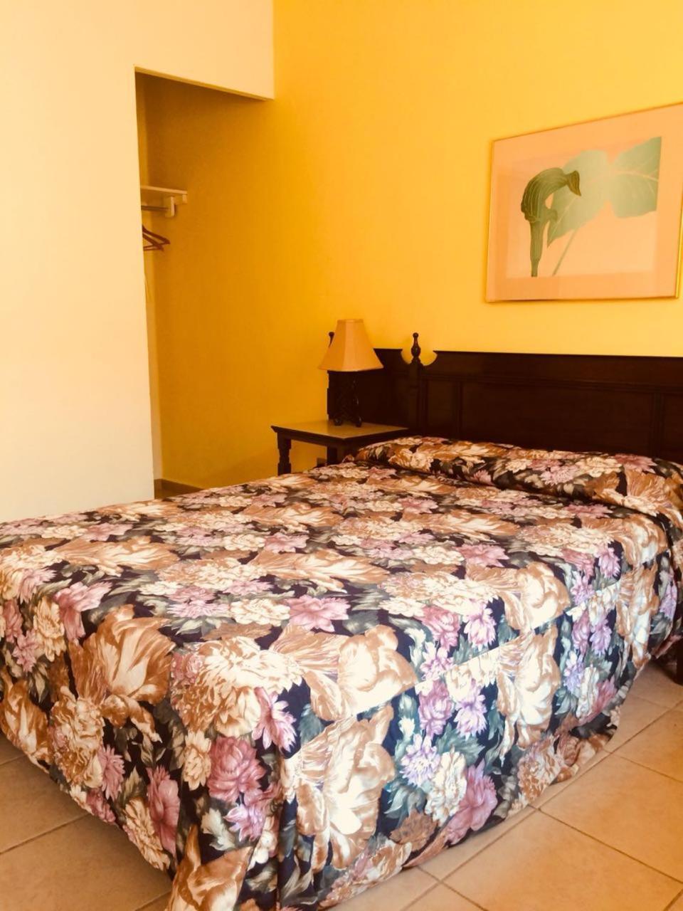 Hotel El Dorado Сабинас Экстерьер фото